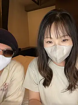 Snapshot of oji_oji123 chatting on 12, 10, 2025 oji oji123 online show from 12, 10, 2025