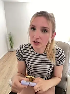 Snapshot of AnnyBelleX chatting on 23, 4, 2026 AnnyBelleX online show from 23, 4, 2026