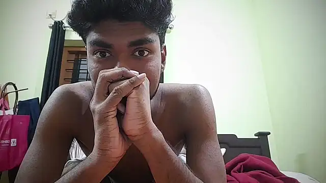 Snapshot of funcracker chatting on 5, 2, 2025 funcracker online show from 5, 2, 2025