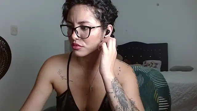 Sexy Lia  online show from 6, 2, 2026