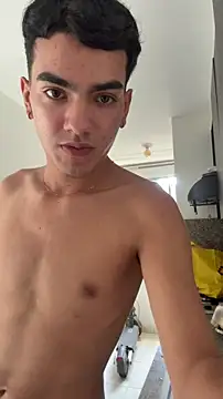 Snapshot of snakeeboy chatting on 1, 3, 2026 snakeeboy online show from 1, 3, 2026