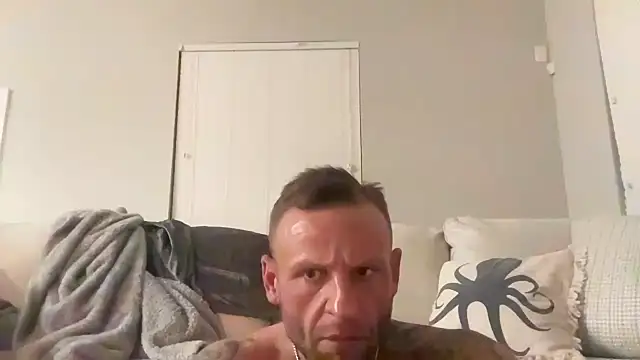 heavyhitta83 online show from 14, 1, 2025