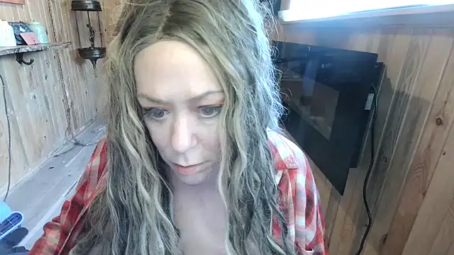 Snapshot of BrookeRides chatting on 12, 5, 2026 BrookeRides online show from 12, 5, 2026