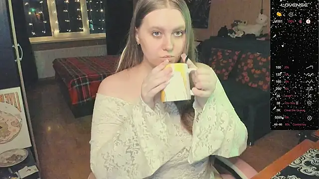 Alice Dreamgirl  online show from 19, 12, 2025