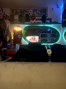 Snapshot of kinkycdslutsv chatting on 2, 10, 2025 kinkycdslutsv online show from 2, 10, 2025