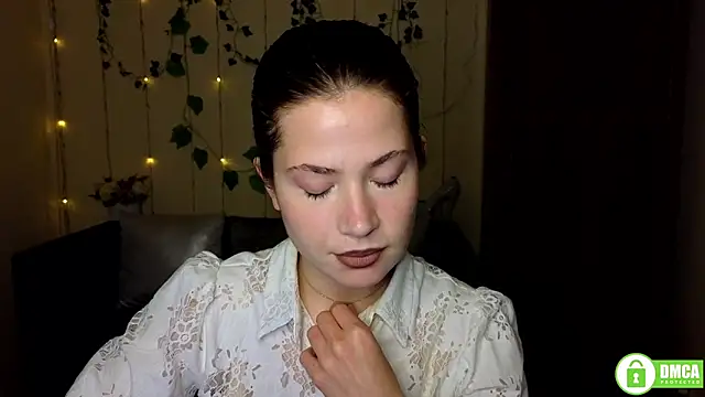 Alicia redfollow online show from 24, 11, 2025