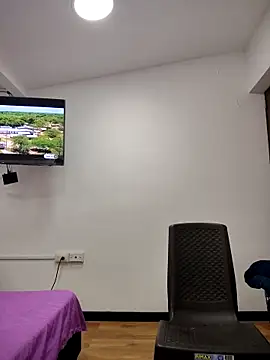 Miss balloonsmila online show from 19, 12, 2025