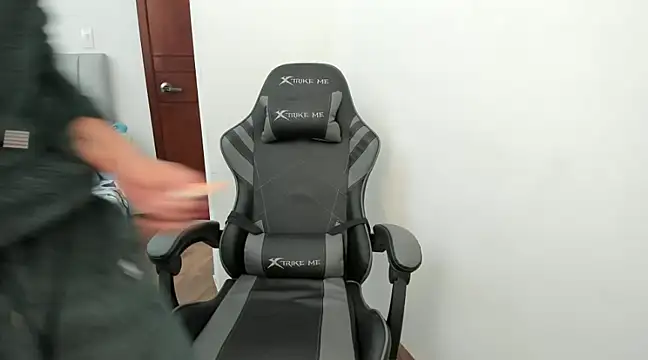 Snapshot of twink_latino5 chatting on 29, 12, 2024 twink latino5 online show from 29, 12, 2024