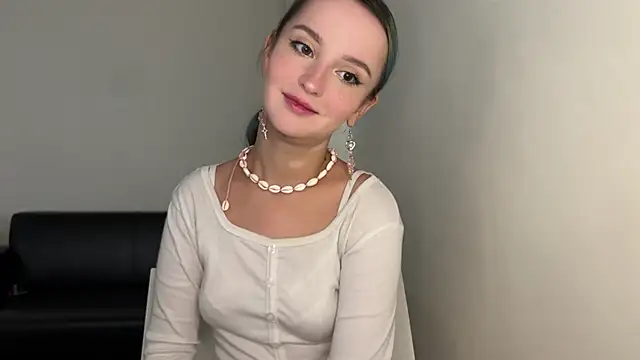 bumble bee online show from 2, 3, 2025