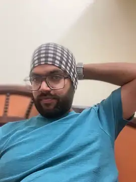 Arsh Loves Luv online show from 4, 1, 2025