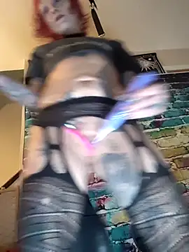 MommyMisfit online show from 14, 12, 2025