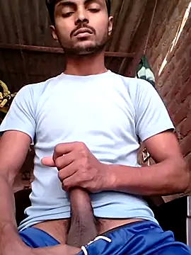 Snapshot of Suraj223kumar chatting on 6, 11, 2025 Suraj223kumar online show from 6, 11, 2025