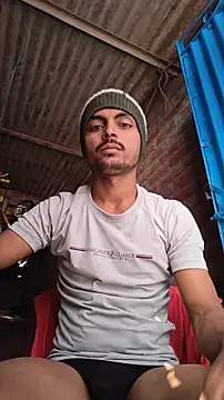 Snapshot of Suraj223kumar chatting on 16, 11, 2025 Suraj223kumar online show from 16, 11, 2025