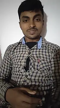 Snapshot of Suraj223kumar chatting on 5, 12, 2025 Suraj223kumar online show from 5, 12, 2025