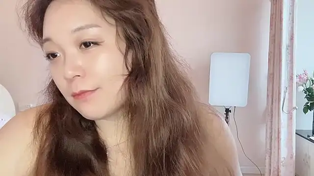 Snapshot of Z30966903S chatting on 11, 4, 2026 Z30966903S online show from 11, 4, 2026