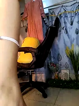 Snapshot of Lucy_limon chatting on 30, 10, 2025 Lucy limon online show from 30, 10, 2025