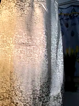 Snapshot of Lucy_limon chatting on 2, 11, 2025 Lucy limon online show from 2, 11, 2025