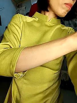 Snapshot of Lucy_limon chatting on 11, 11, 2025 Lucy limon online show from 11, 11, 2025