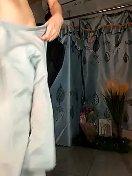 Snapshot of Lucy_limon chatting on 1, 12, 2025 Lucy limon online show from 1, 12, 2025