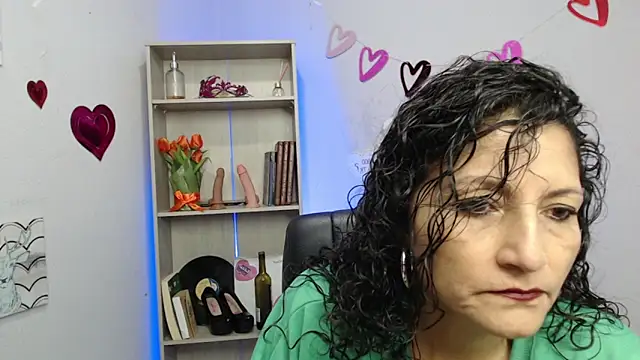 Snapshot of arianna_ros3 chatting on 4, 3, 2025 arianna ros3 online show from 4, 3, 2025