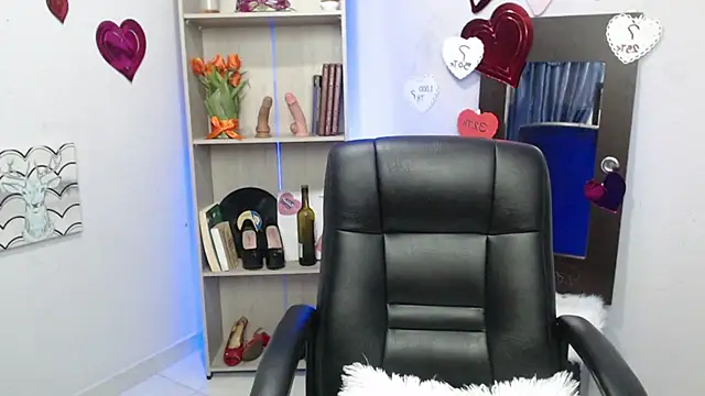 Snapshot of arianna_ros3 chatting on 8, 3, 2025 arianna ros3 online show from 8, 3, 2025