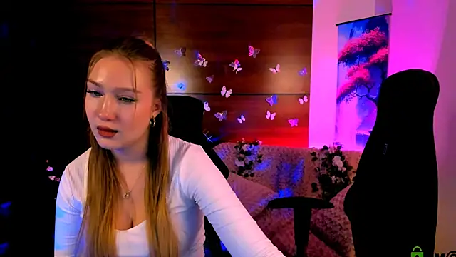 playful sophie online show from 6, 1, 2025