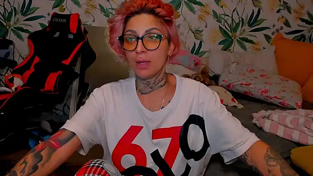 Snapshot of Lucky_Deniz chatting on 13, 12, 2025 Lucky Deniz online show from 13, 12, 2025