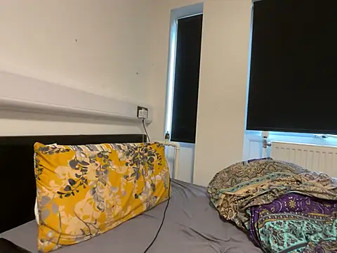 LavenderBuxton online show from 4, 2, 2025