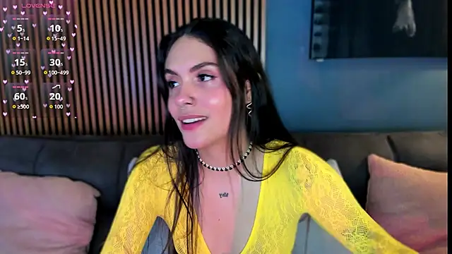 Snapshot of Gaby_Ferrer chatting on 8, 10, 2025 Gaby Ferrer online show from 8, 10, 2025