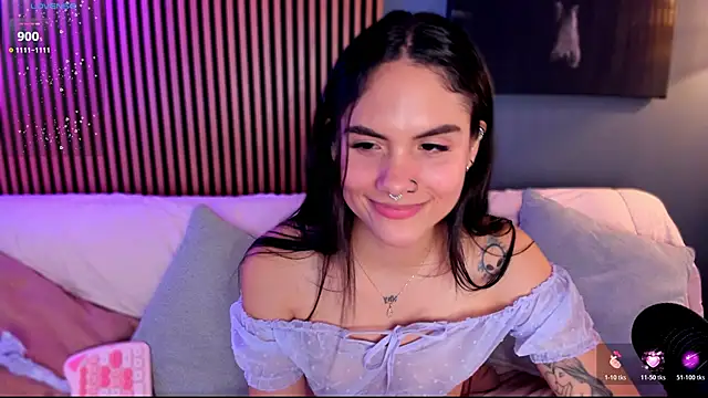 Snapshot of Gaby_Ferrer chatting on 1, 12, 2025 Gaby Ferrer online show from 1, 12, 2025