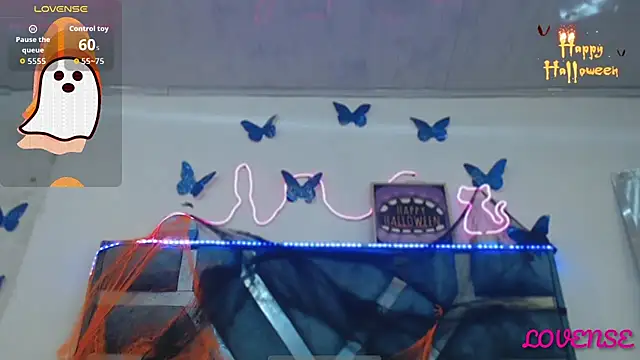 Roxan Fox- online show from 28, 10, 2025