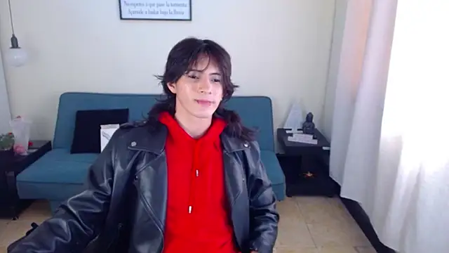 Snapshot of andreey50 chatting on 24, 12, 2024 andreey50 online show from 24, 12, 2024