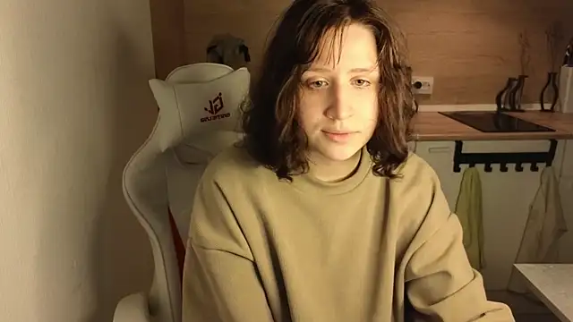 Snapshot of whatamarrie chatting on 23, 12, 2024 whatamarrie online show from 23, 12, 2024