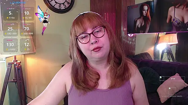 Snapshot of chloe_prg chatting on 25, 11, 2025 chloe prg online show from 25, 11, 2025