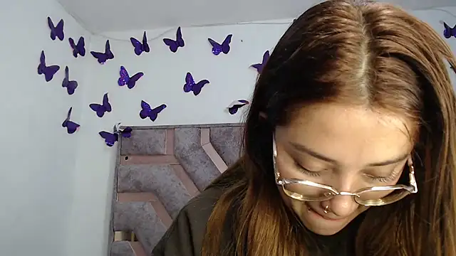 Snapshot of Anny_Fox- chatting on 7, 3, 2026 Anny Fox- online show from 7, 3, 2026