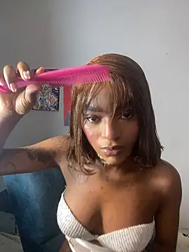 Snapshot of Zizi-campbel chatting on 14, 3, 2026 Zizi-campbel online show from 14, 3, 2026