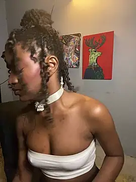 Snapshot of Zizi-campbel chatting on 21, 3, 2026 Zizi-campbel online show from 21, 3, 2026