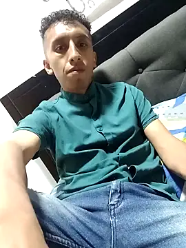 Snapshot of Alex-col chatting on 22, 12, 2024 Alex-col online show from 22, 12, 2024