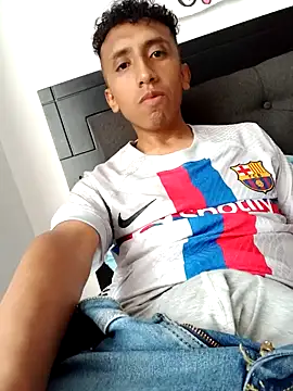 Snapshot of Alex-col chatting on 27, 12, 2024 Alex-col online show from 27, 12, 2024