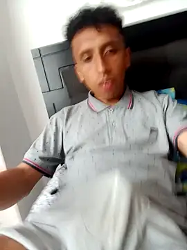 Snapshot of Alex-col chatting on 31, 12, 2024 Alex-col online show from 31, 12, 2024