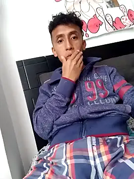 Snapshot of Alex-col chatting on 8, 1, 2025 Alex-col online show from 8, 1, 2025