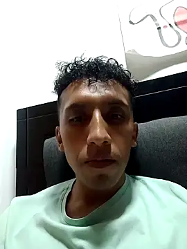 Snapshot of Alex-col chatting on 15, 1, 2025 Alex-col online show from 15, 1, 2025