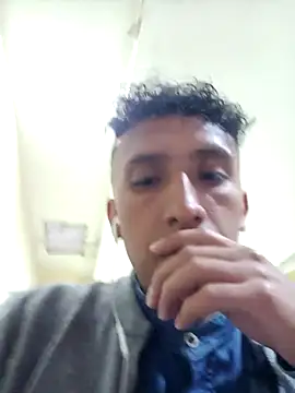 Snapshot of Alex-col chatting on 10, 3, 2025 Alex-col online show from 10, 3, 2025