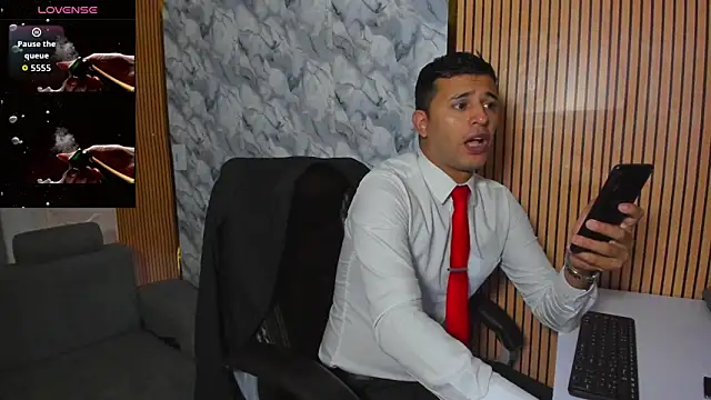 Hideintheoffice online show from 17, 12, 2025