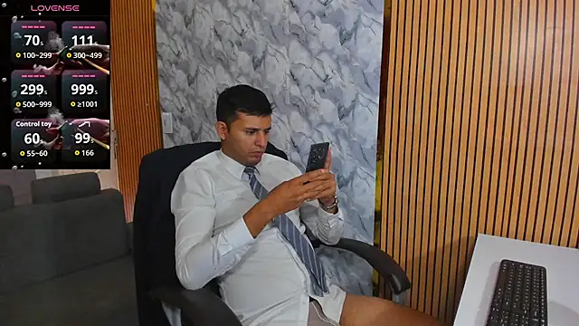 Hideintheoffice online show from 19, 12, 2025