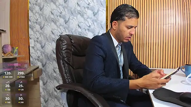 Snapshot of Hideintheoffice chatting on 28, 3, 2026 Hideintheoffice online show from 28, 3, 2026