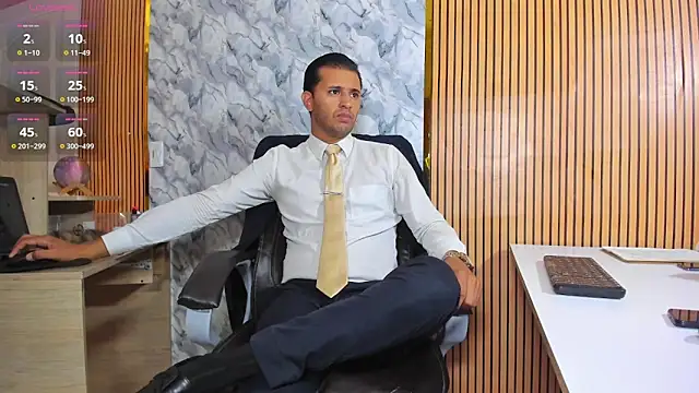 Snapshot of Hideintheoffice chatting on 15, 4, 2026 Hideintheoffice online show from 15, 4, 2026