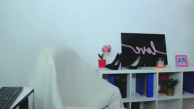 Snapshot of Lia_Benini chatting on 29, 1, 2025 Lia Benini online show from 29, 1, 2025