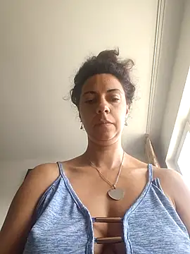 Snapshot of naughty69curls chatting on 20, 9, 2025 naughty69curls online show from 20, 9, 2025