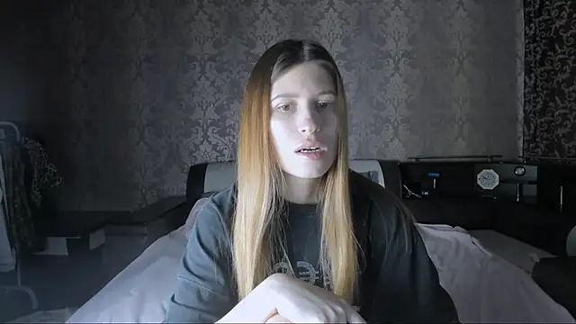 Snapshot of Agnes_Allenn chatting on 18, 10, 2025 Agnes Allenn online show from 18, 10, 2025